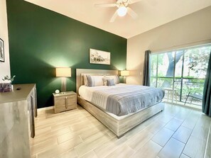 Hus, flere senger, spabadekar, hageutsikt | 3 soverom, individuelt dekorert og individuelt innredet