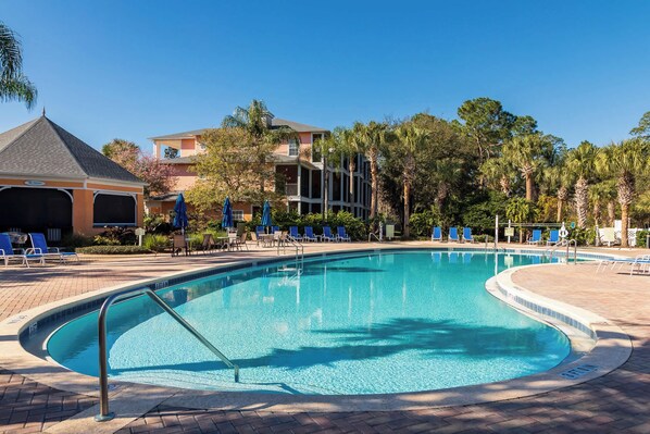 Outdoor pool - My Happy Place at Bahama Bay (Davenport)