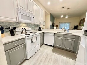 ハウス ベッド (複数台) スパ浴槽 ガーデンビュー | 専用キッチン | 冷蔵庫、電子レンジ、オーブン、コンロ