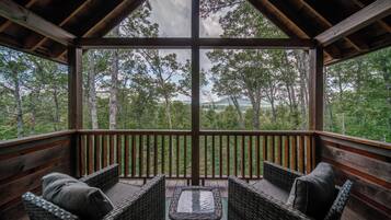 Cabin, Multiple Beds, Hot Tub, Mountain View (Whippoorwill Walkabout) | Property grounds