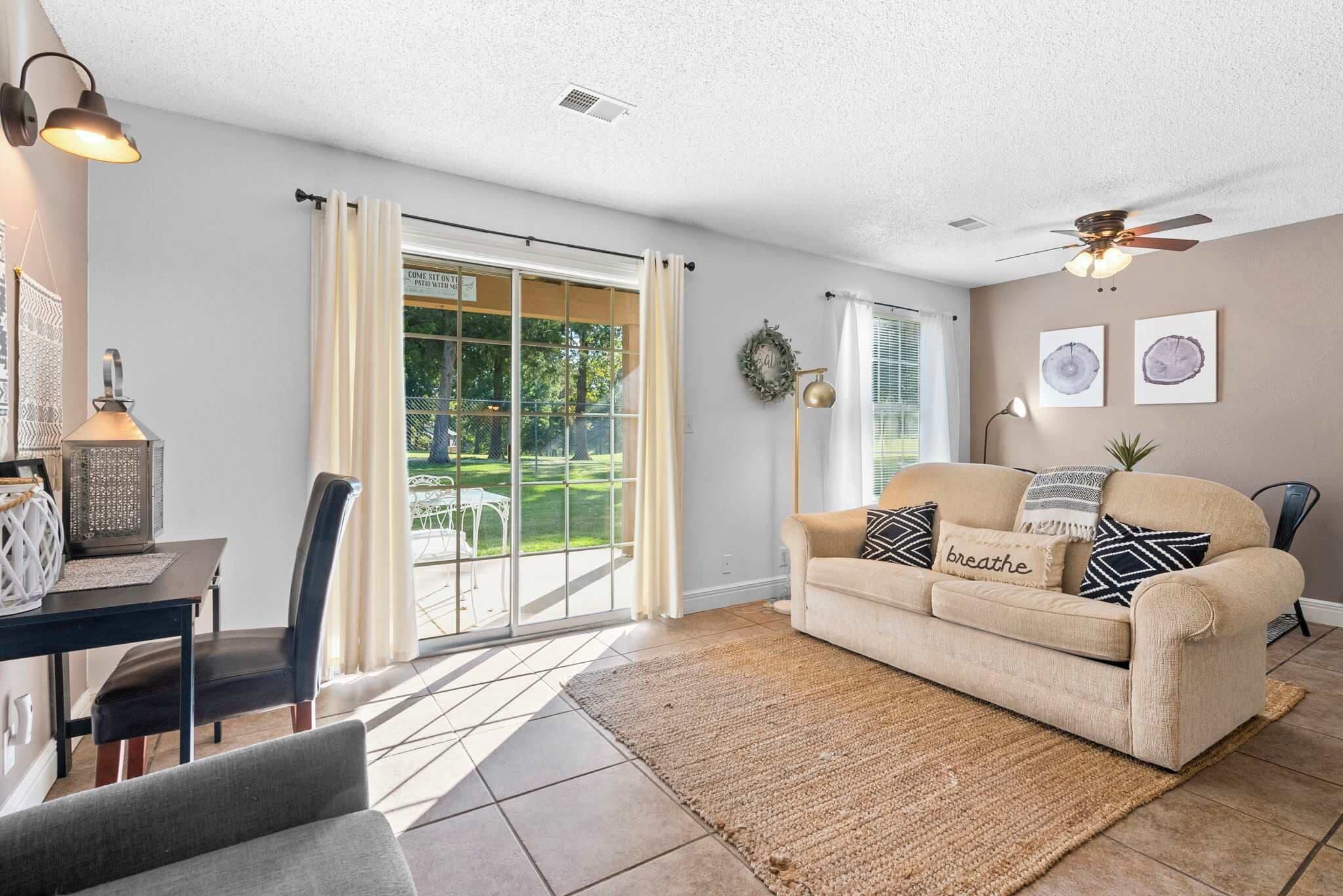 Condo, 1 Queen Bed with Sofa bed, Patio, Garden View (Branson Vacation Station) | Living area | 42-inch flat-screen TV with digital channels