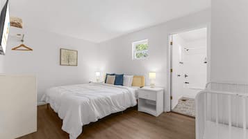 5 bedrooms, individually decorated, individually furnished, free WiFi