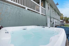 ハウス ベッド (複数台) スパ浴槽 ガーデンビュー (Branson Downtown Beauty) | テラス / パティオ