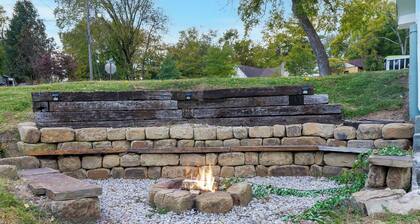 Branson Downtown Beauty - 4 BDR Home Sleeps 15