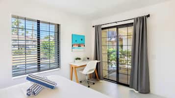 2 habitaciones, decoración personalizada y muebles diferentes
