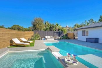 Immaculate 3 BDR in Oceanside Private Pool & Spa