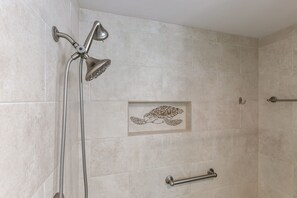 Apartment, Mehrere Betten, Poolzugang, Gartenblick | Badezimmer