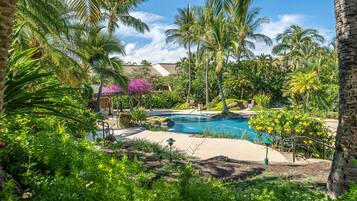 حمّام سباحة خارجي