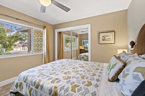 3 bedrooms, individually decorated, individually furnished, desk - 3 BDR Desert Oasis in the Heart of Palm Springs! (Palm Springs)