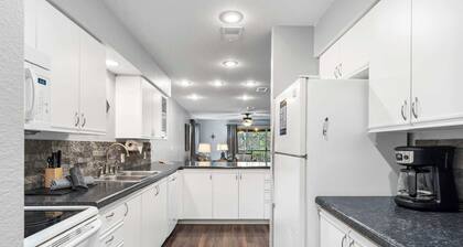 Dora - Holiday Hills Branson - Golf Resort - Branson - Outdoor Pools