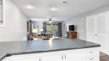 Condo, Multiple Beds, Balcony, Garden View (Dora) | Interior