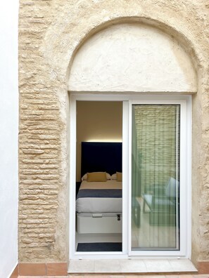 Premium Double Room | Terrace/patio - Sevilla DosTorres (Seville)