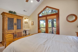 Cabin, Multiple Beds, Patio, Mountain View (Travioli Mountain Retreat) | View from room