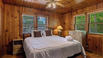 Cabin, Multiple Beds, Patio, Mountain View (Back in Time) | 3 bedrooms, individually decorated, individually furnished, free WiFi