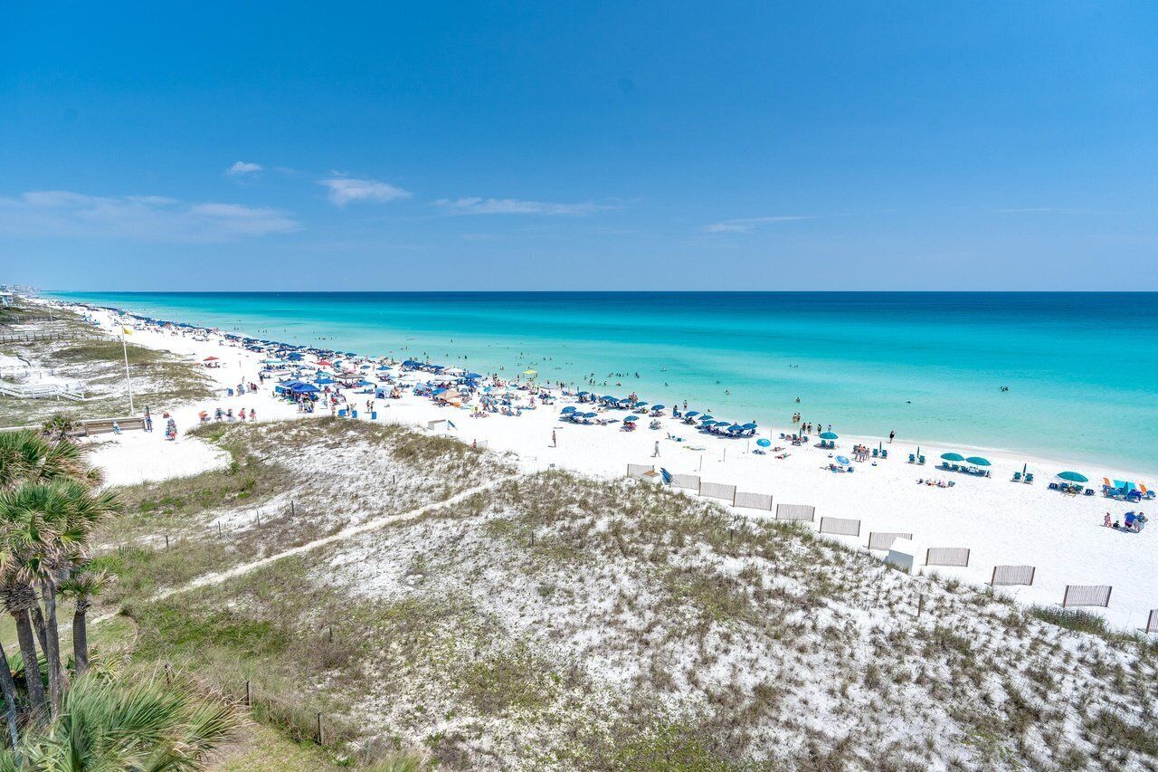 🦩Heart of Crystal Beach~Gulf Front~Sleeps 12🦩