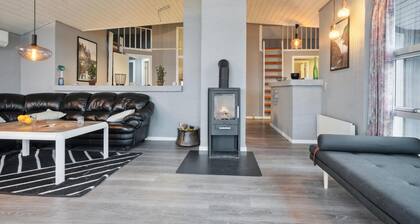 Cozy home in Vestervig with sauna