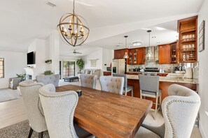 Interior - Private Access to Resort-Style Amenities (Bermuda Dunes)