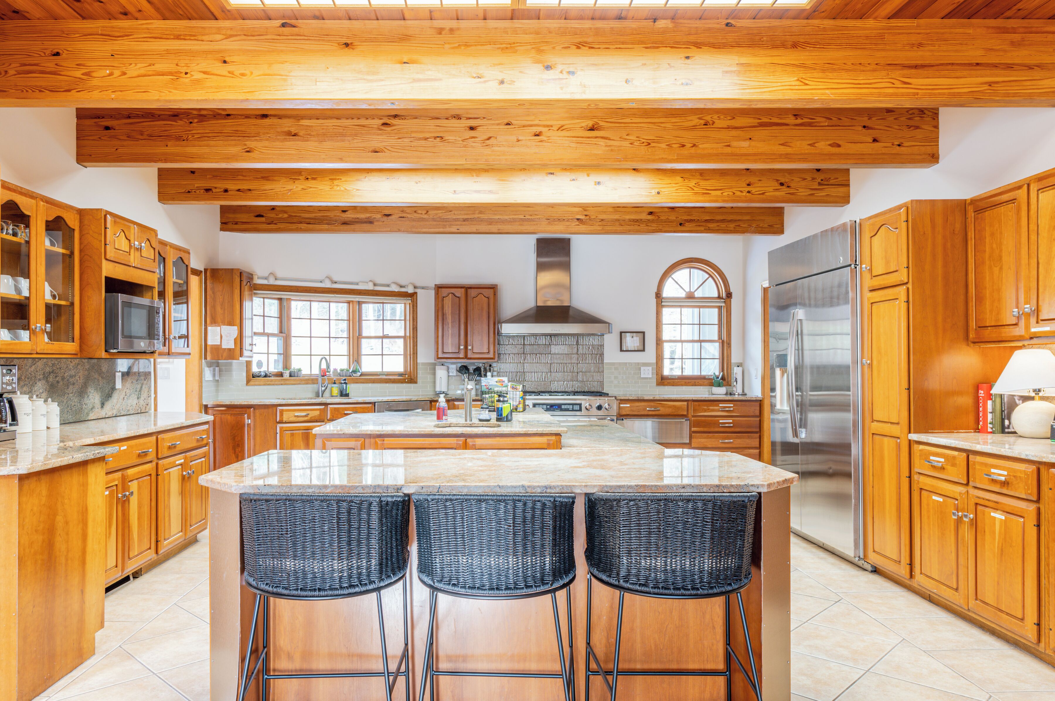 Frigorífic, microones, forn i placa de cuina 