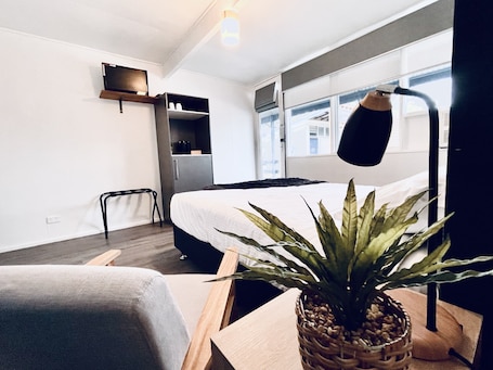 Deluxe Triple Room | Premium bedding, free WiFi, bed sheets