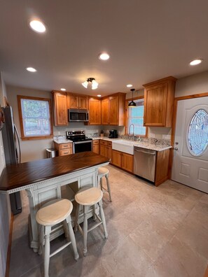 Fridge, microwave, oven, stovetop - "The Bonta House" located in downtown Blairsden, CA (Blairsden)