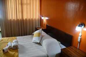 Deluxe Double Room | Down comforters, desk, laptop workspace, free WiFi