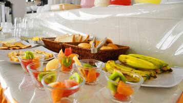 Free daily buffet breakfast