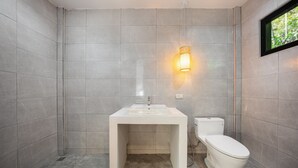 Bungalow Deluxe | Phòng tắm