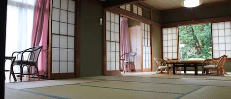 Classic Room | Free WiFi