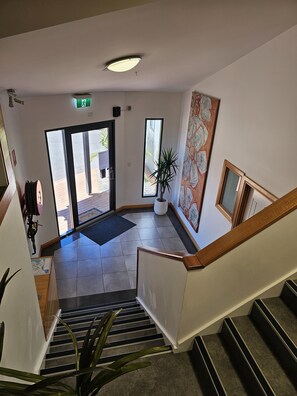 Interior - Aart Apartments Port Lincoln, Accommodation in the CBD, 100m from the beach. (Port Lincoln)