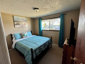 3 dormitorios, tabla de planchar con plancha, wifi gratis y ropa de cama