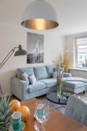 TV, stereo - Meeresrauschen - Haus Dünenburg, Elisabethstraße 9 - Diese Freundlich Eingerichtete 2-zimmer-wohnung (Westerland)