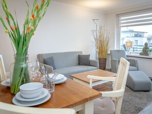 Immagine non classificata, 5 di 13, pulsante