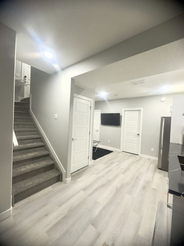 Interior - New haven get-away. (Leduc)