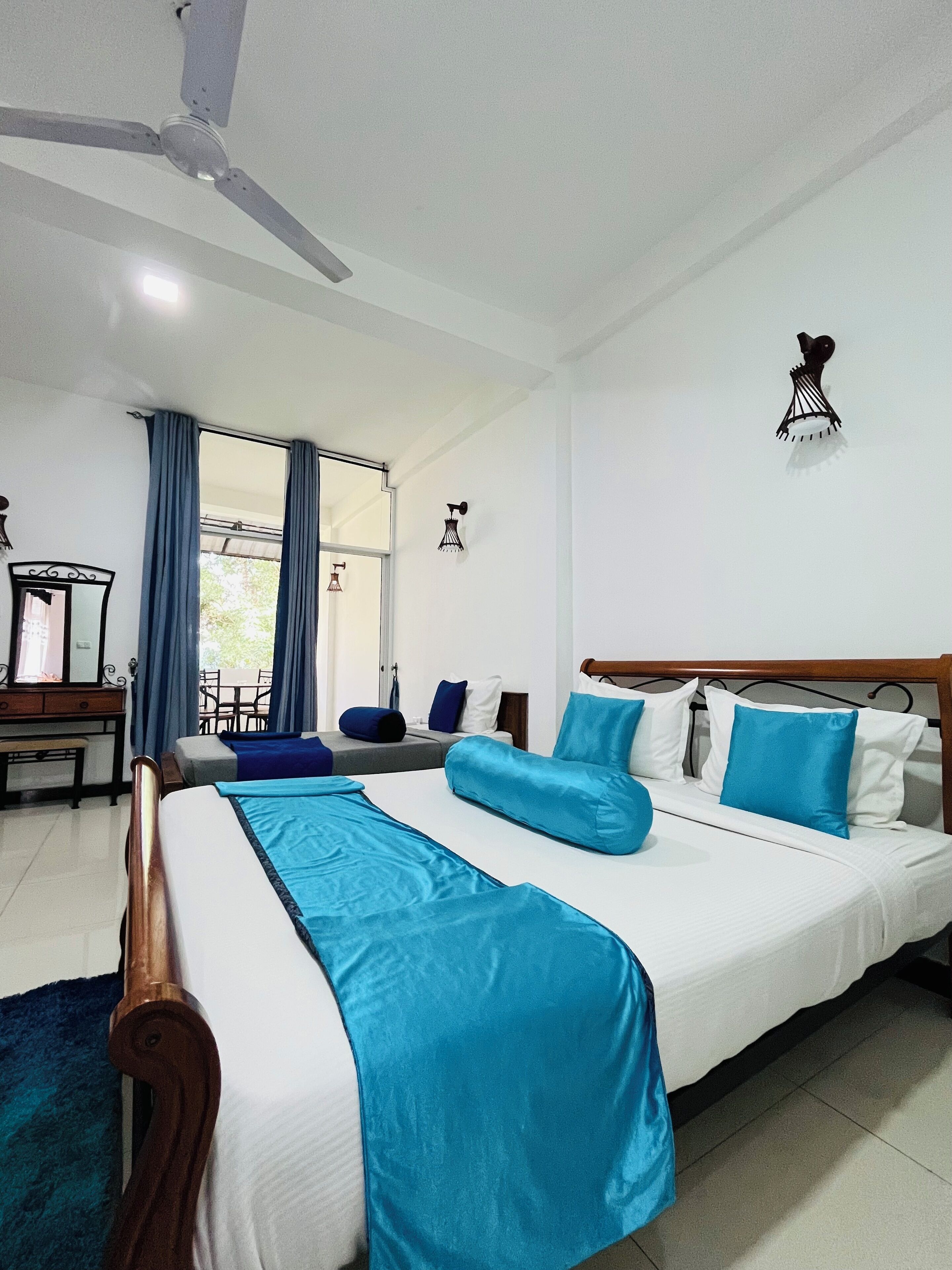 Deluxe Triple Room | Individually furnished, desk, free WiFi