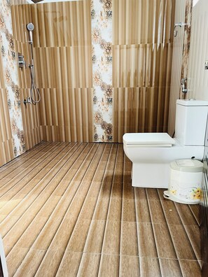 Deluxe Triple Room | Bathroom - HERITAZ VILLA ELLA (Ella)