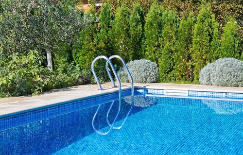 Increíble casa en Tinjan