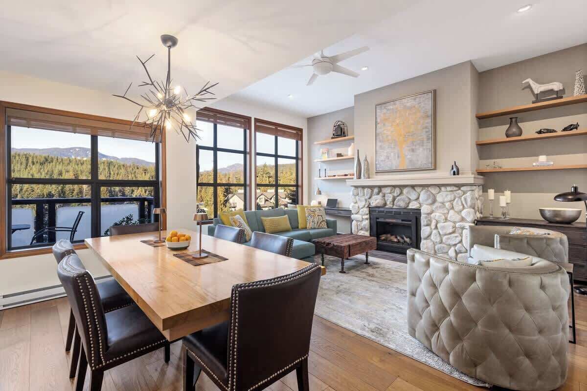 TV, lareira, escritórios