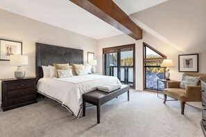 3 bedrooms, desk, iron/ironing board, WiFi