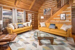 Smart TV, fireplace, books - Ski, Sled, Tube, Relax, and Enjoy Amazing Views! (Banner Elk)