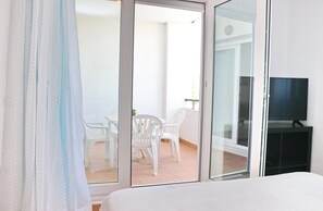 1 bedroom, WiFi, bed sheets - Apartamento Bateles Cerca de la Playa (Conil de la Fra.)