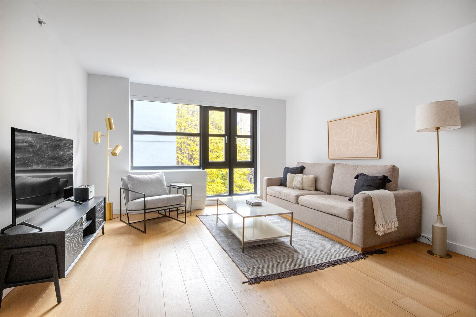 Gorgeous LES 1BR w/ Gym, Doorman & W/D, nr Park, by Blueground