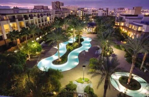 Perfect Super Bowl Week Condo - 10 minutes from stadium