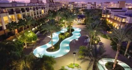 Perfect Super Bowl Week Condo - 10 minutes from stadium