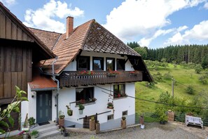 Exterior - Holiday Home 'Ferien Auf Der Fleischdielte' with Private Terrace, Private Garden and Balcony (Mühlenbach)