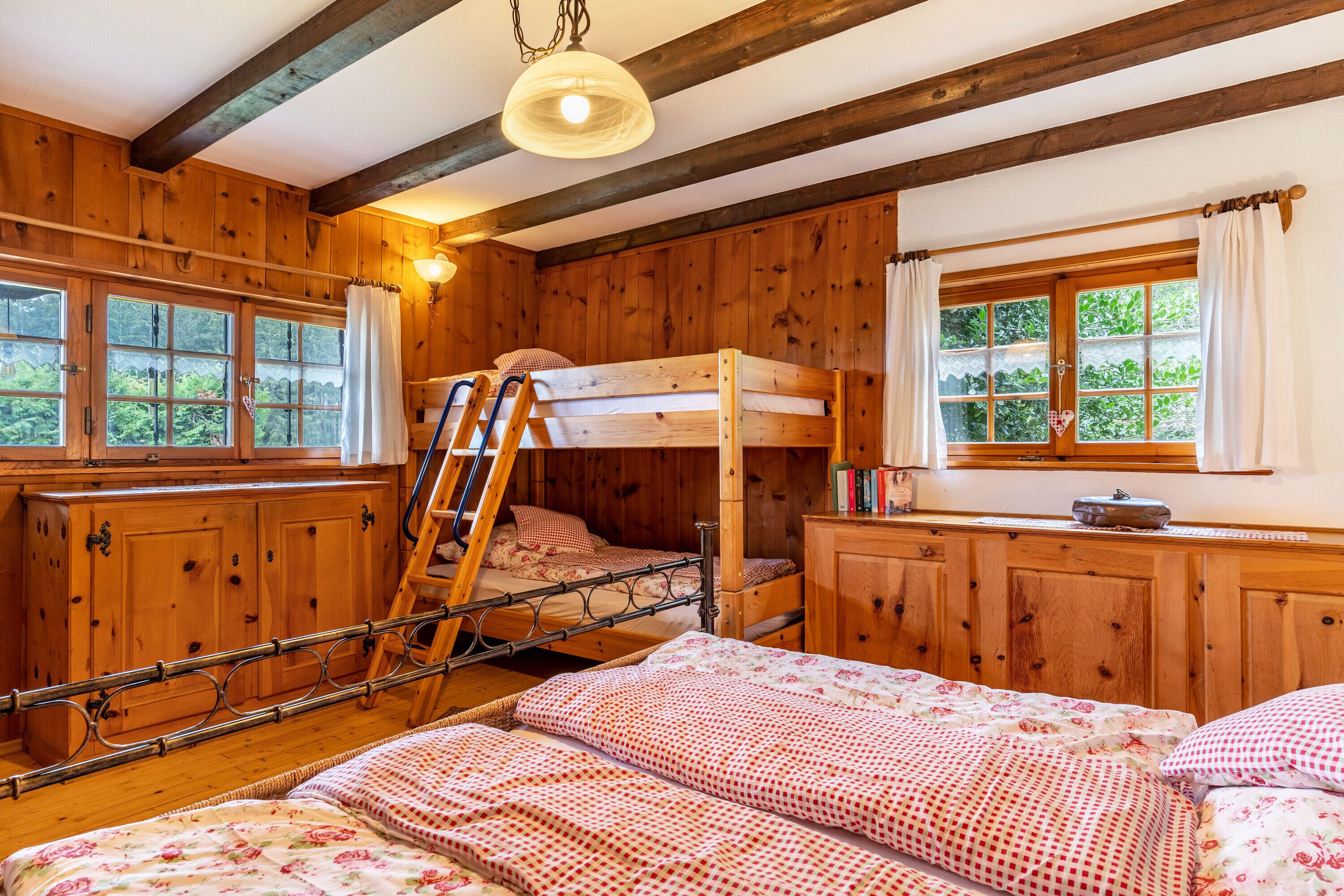 1 Schlafzimmer, Bügeleisen/Bügelbrett, Bettwäsche