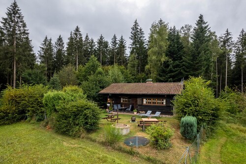 Holiday Home 'Blockhaus Paepke' with Private Terrace and Private Garden