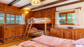 1 chambre, fer et planche Ă repasser, draps fournis