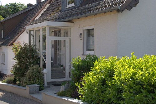 Ferienwohnung "Gabi" mit gemeinschaftlichem Garten, Balkon und WLAN