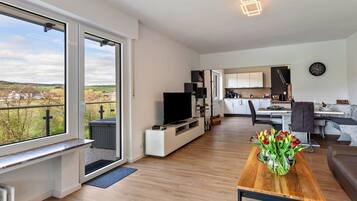 Een televisie, videogames, een dvd-speler en een stereo