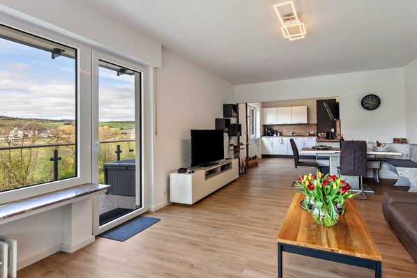 Televisio, DVD-soitin, stereot